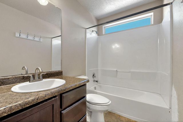 9615 Mirasol Avenue NW, Albuquerque, NM 87120