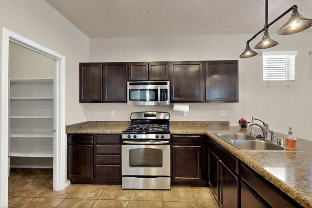 9615 Mirasol Avenue NW, Albuquerque, NM 87120