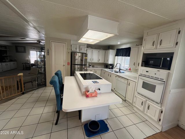 6960 W PEORIA Avenue 225, Peoria, AZ 85345