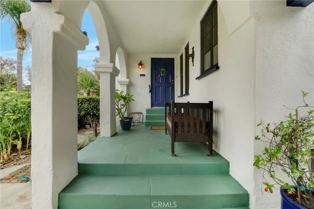 2431 S Holt, Los Angeles, CA 90034