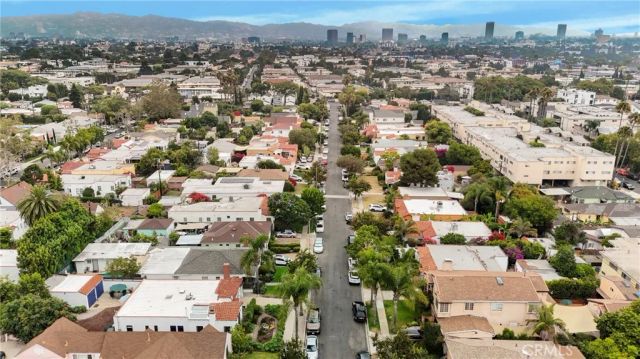2431 S Holt, Los Angeles, CA 90034