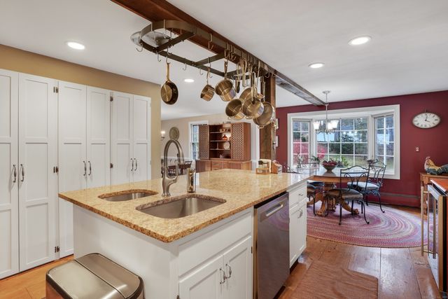 715 Cherry Brook Road, Canton, CT 06019