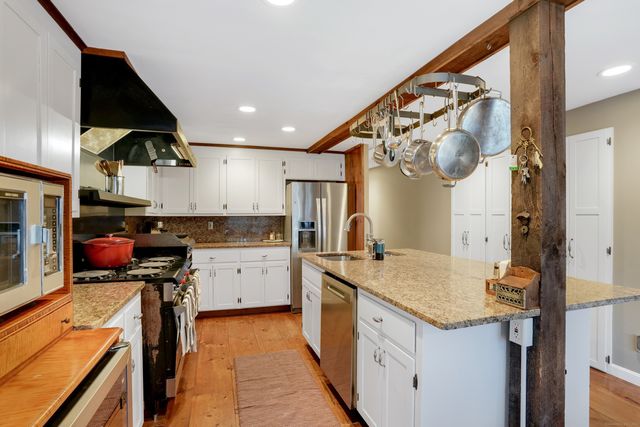 715 Cherry Brook Road, Canton, CT 06019