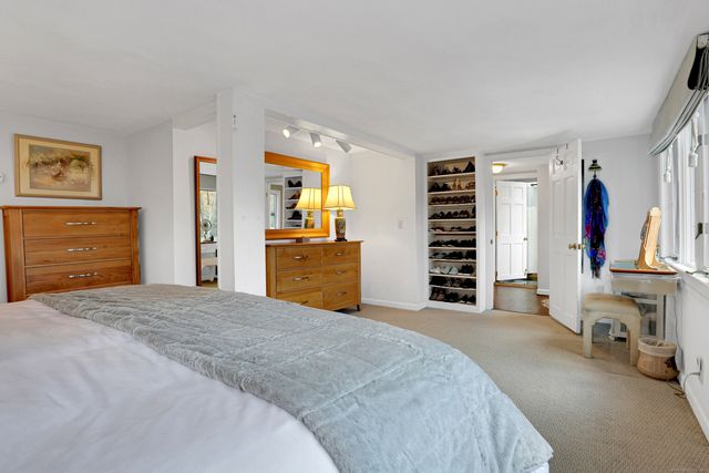 715 Cherry Brook Road, Canton, CT 06019