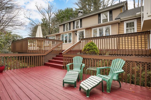 715 Cherry Brook Road, Canton, CT 06019