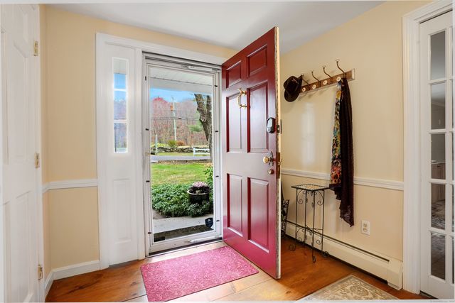 715 Cherry Brook Road, Canton, CT 06019