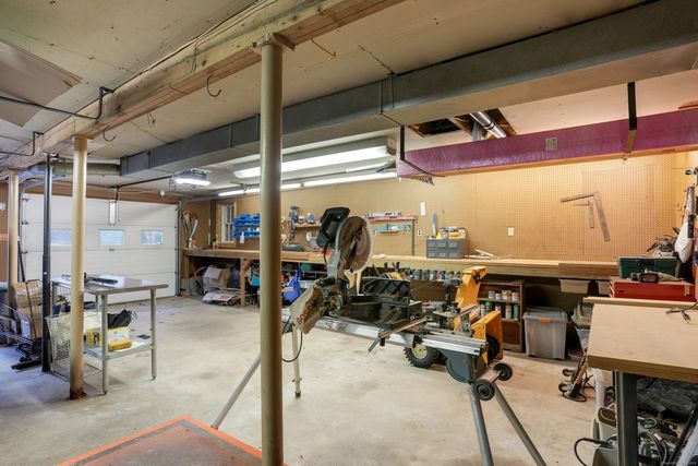 715 Cherry Brook Road, Canton, CT 06019