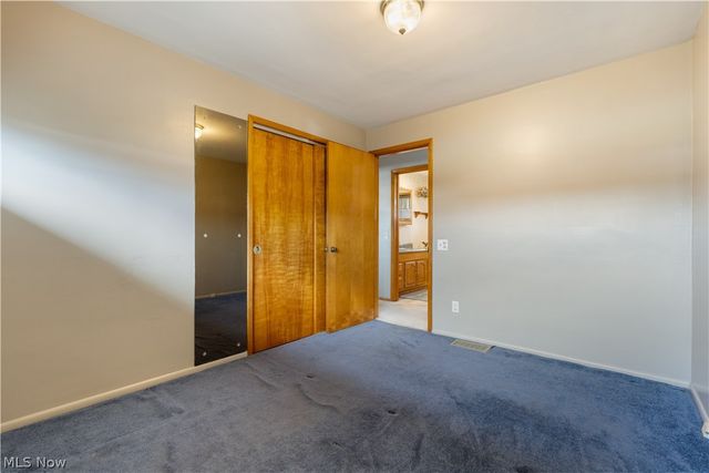 3939 Thunderbird Circle NW, North Canton, OH 44720