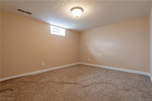 3939 Thunderbird Circle NW, North Canton, OH 44720