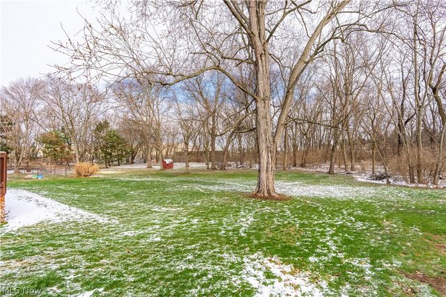 3939 Thunderbird Circle NW, North Canton, OH 44720