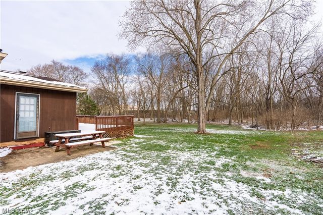 3939 Thunderbird Circle NW, North Canton, OH 44720