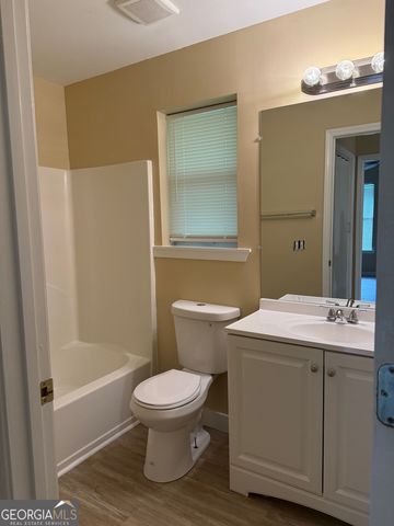 320 Ridgewood Avenue B4, Gainesville, GA 30501