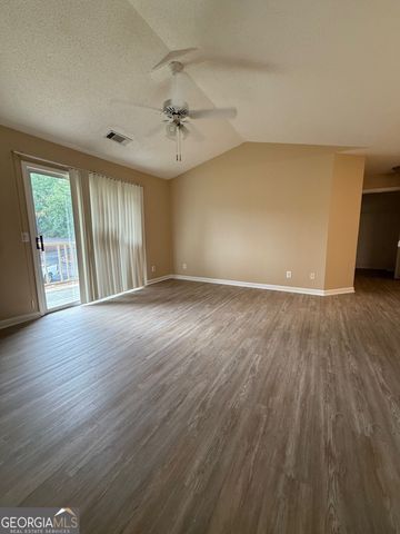 320 Ridgewood Avenue B4, Gainesville, GA 30501