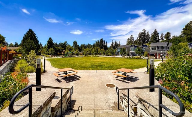 22425 69th Place W, Mountlake Terrace, WA 98155