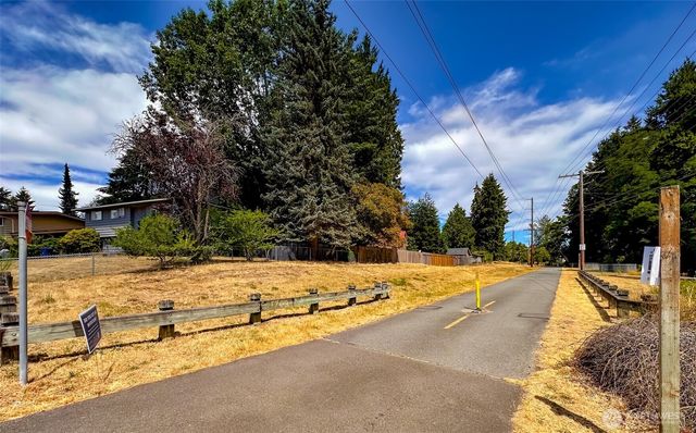 22425 69th Place W, Mountlake Terrace, WA 98155