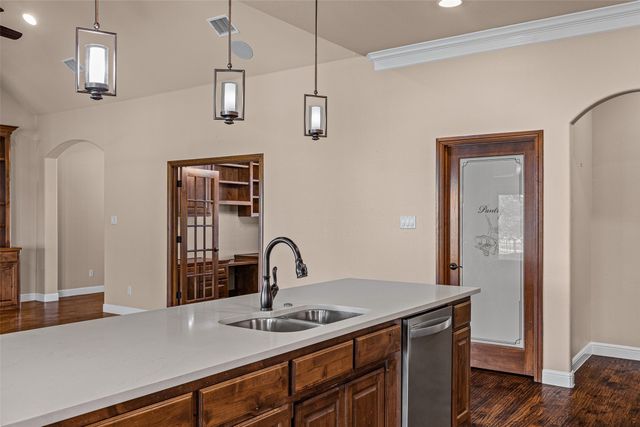 6341 Weatherby Road, Granbury, TX 76049