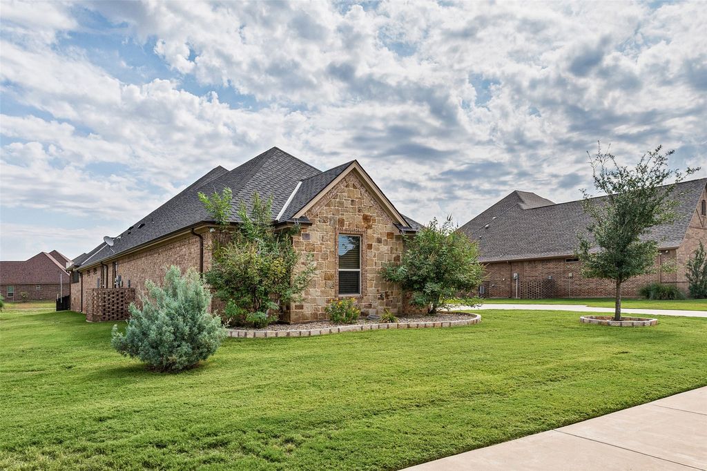 6341 Weatherby Road, Granbury, TX 76049 — photo 3