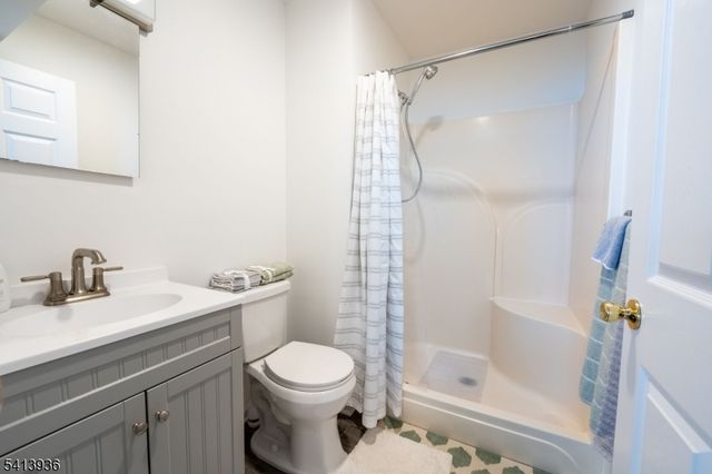 14 Jessica Ln, Dover Town, NJ 07801