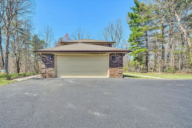 70 Belmont DR, Rocky Mount, VA 24151