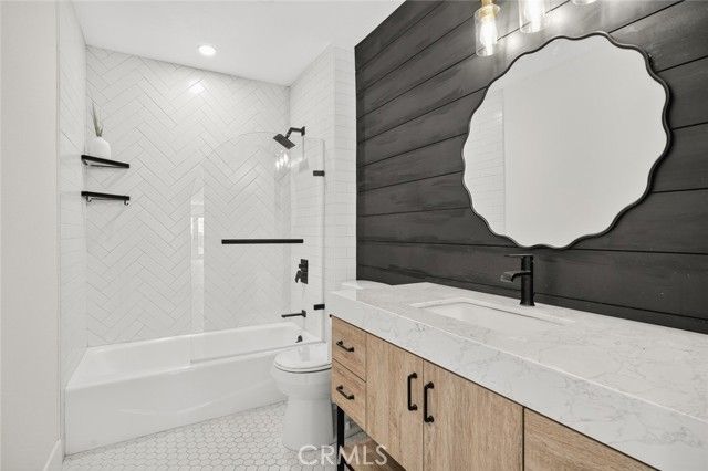 2257 Glastonbury, Westlake Village, CA 91361