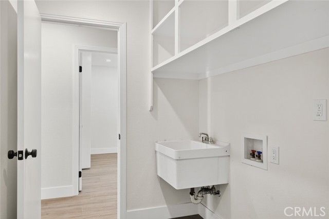 2257 Glastonbury, Westlake Village, CA 91361