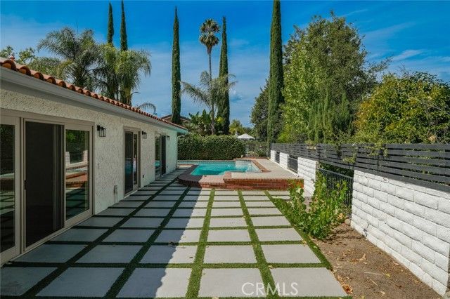 2257 Glastonbury, Westlake Village, CA 91361
