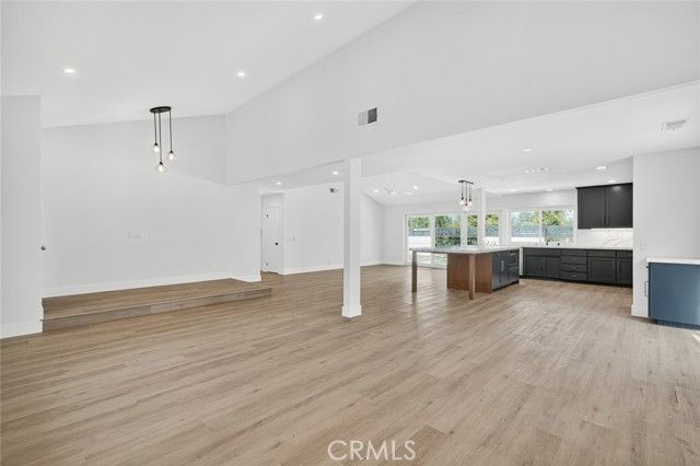 2257 Glastonbury, Westlake Village, CA 91361