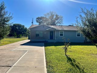 3311 Crestmeadow Drive, Pasadena, TX 77505