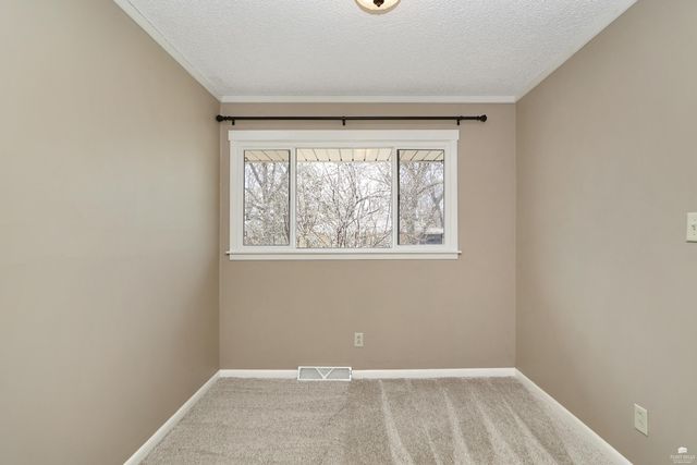 1728 Cassell Road, Manhattan, KS 66502