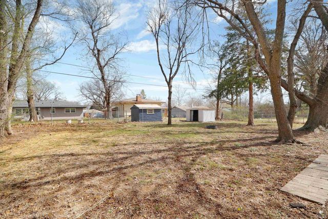 1728 Cassell Road, Manhattan, KS 66502