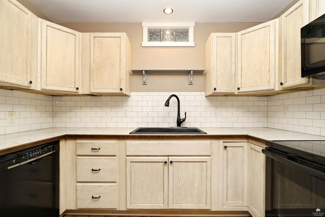 1728 Cassell Road, Manhattan, KS 66502