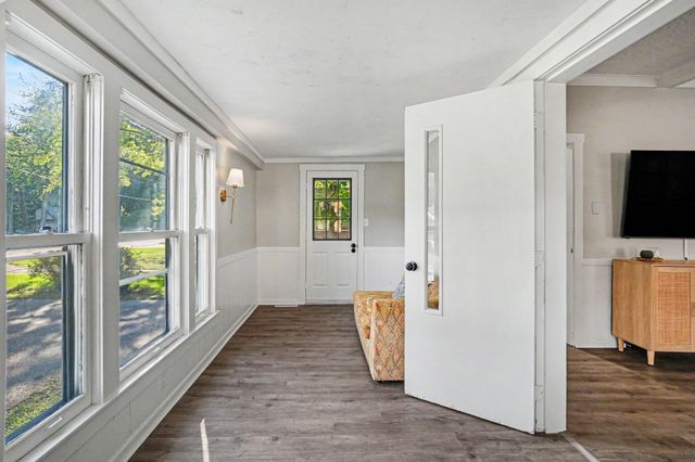 461 W Lakewood Boulevard, Holland Twp, MI 49424