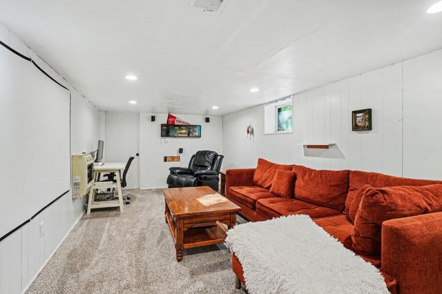 461 W Lakewood Boulevard, Holland Twp, MI 49424