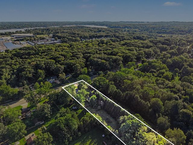 461 W Lakewood Boulevard, Holland Twp, MI 49424