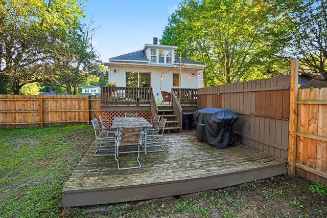 461 W Lakewood Boulevard, Holland Twp, MI 49424