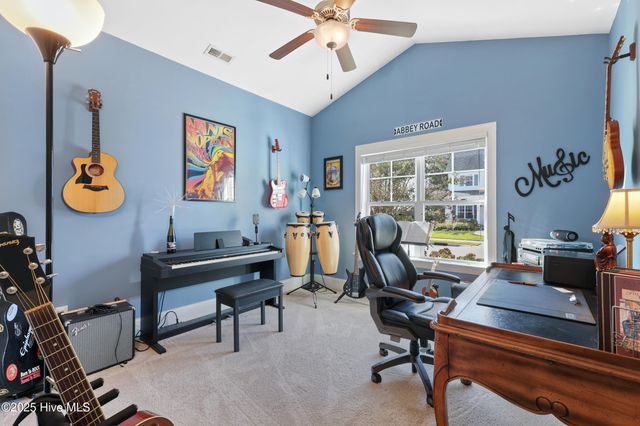 359 Hanover Lakes Drive, Wilmington, NC 28401