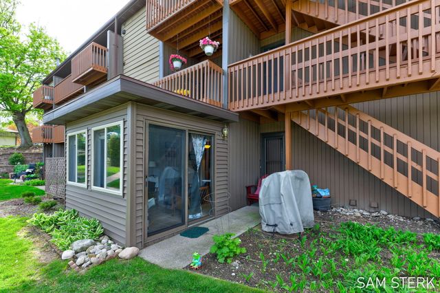 2953 Byron Center Avenue Sw F, City Of Wyoming, MI 49519