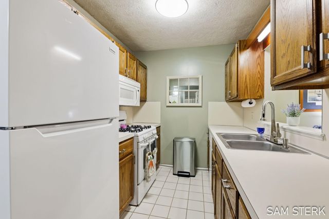 2953 Byron Center Avenue Sw F, City Of Wyoming, MI 49519