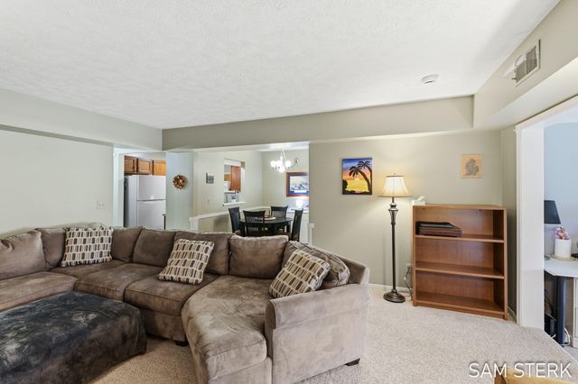 2953 Byron Center Avenue Sw F, City Of Wyoming, MI 49519