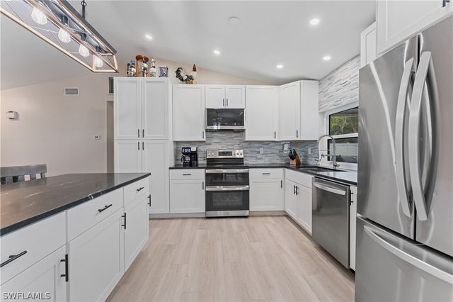 420 SE 10th AVE, Cape Coral, FL 33990