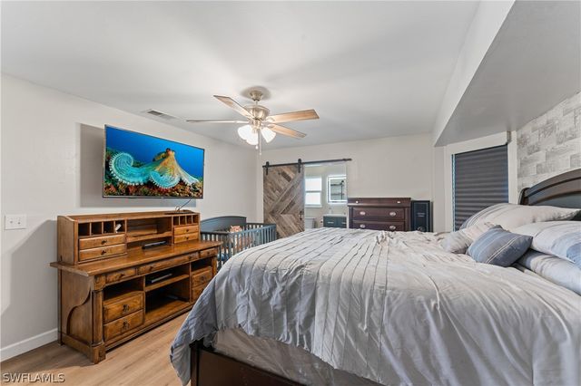 420 SE 10th AVE, Cape Coral, FL 33990