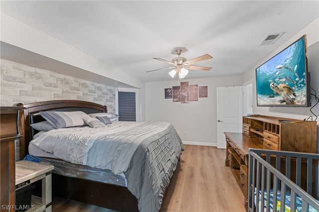 420 SE 10th AVE, Cape Coral, FL 33990