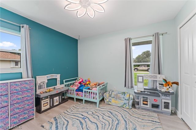 420 SE 10th AVE, Cape Coral, FL 33990