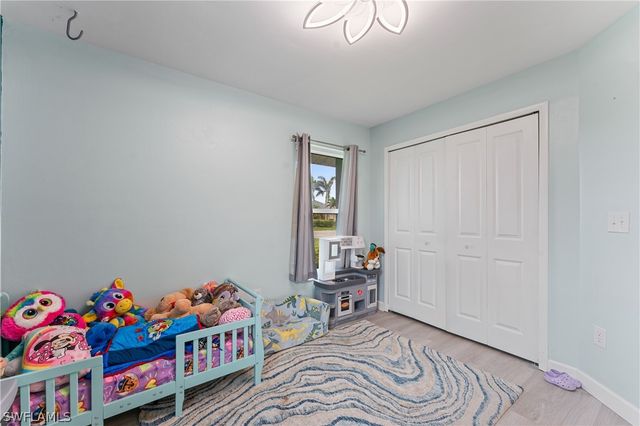 420 SE 10th AVE, Cape Coral, FL 33990