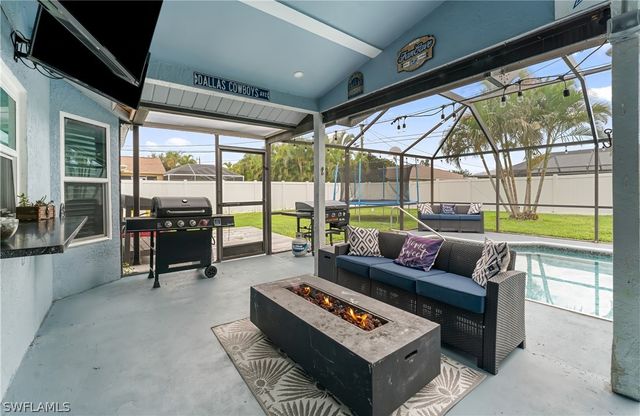 420 SE 10th AVE, Cape Coral, FL 33990