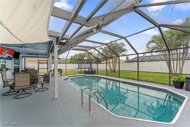 420 SE 10th AVE, Cape Coral, FL 33990