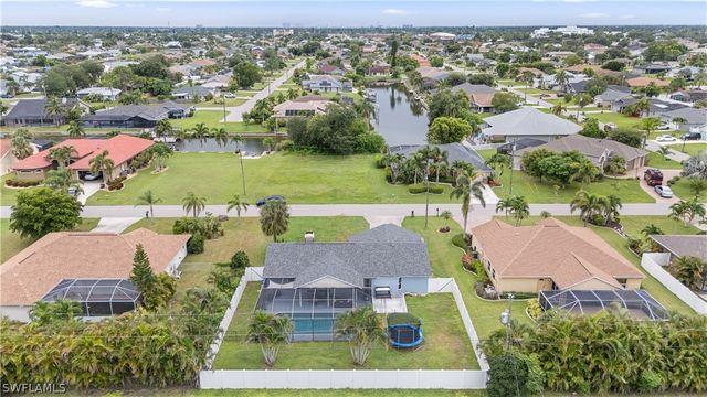 420 SE 10th AVE, Cape Coral, FL 33990