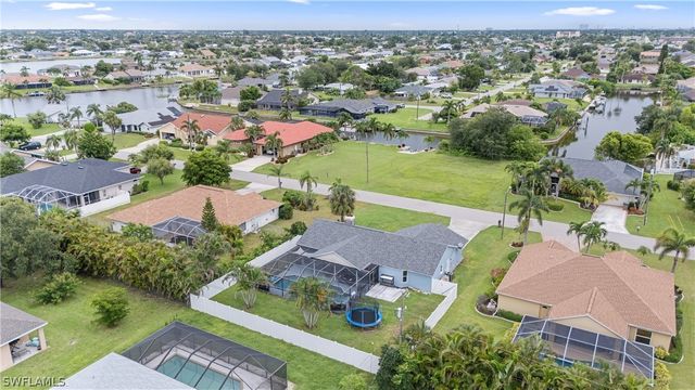 420 SE 10th AVE, Cape Coral, FL 33990
