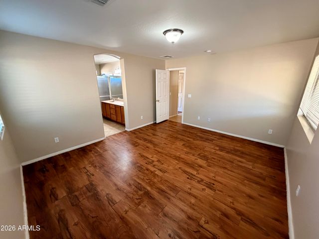 15752 W YAVAPAI Street, Goodyear, AZ 85338