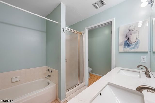 63 Autumn Ct, Roxbury Twp., NJ 07852